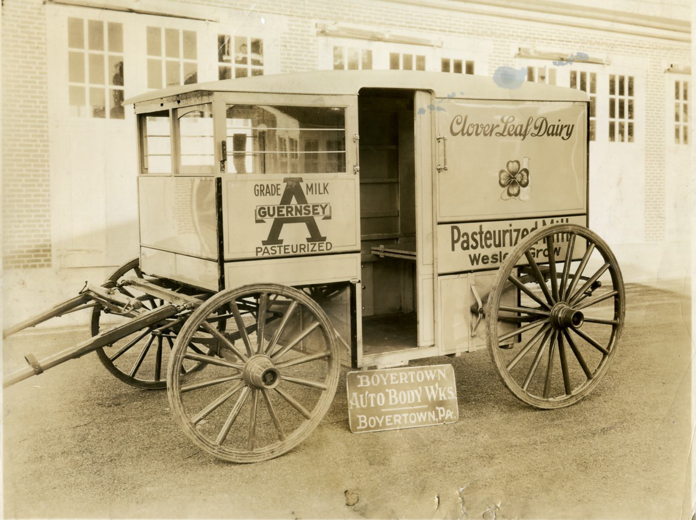 vehicle wrap advertising